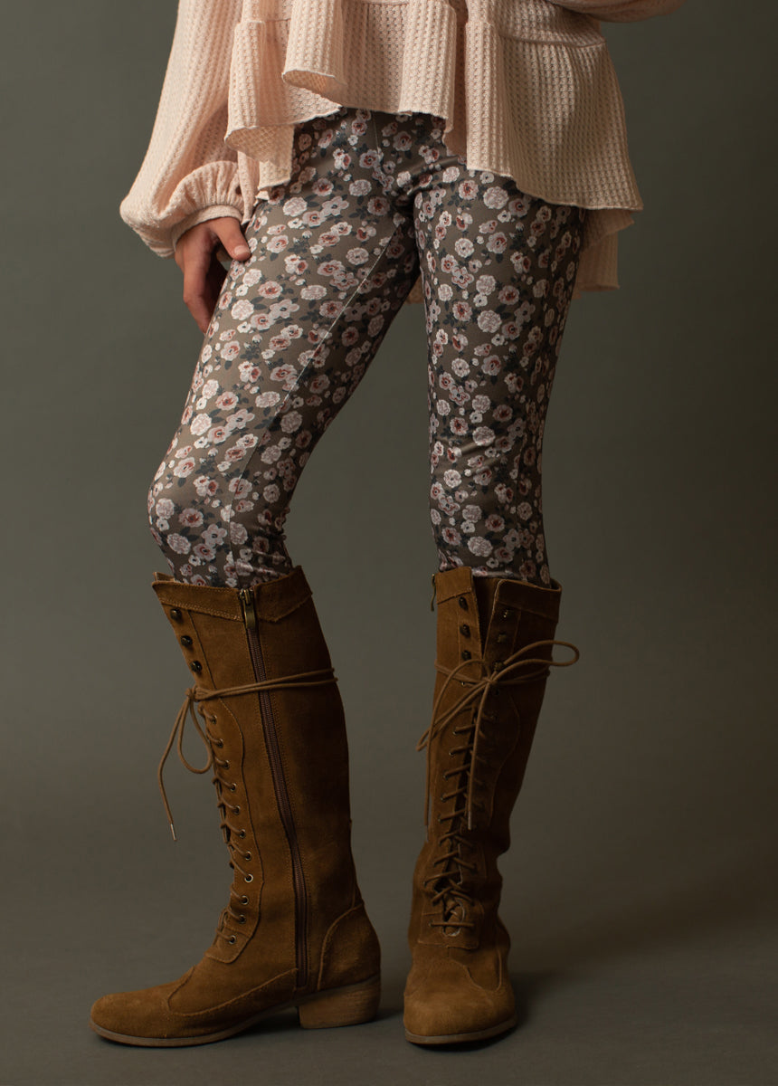 Image of Victoria Legging in Olive Floral