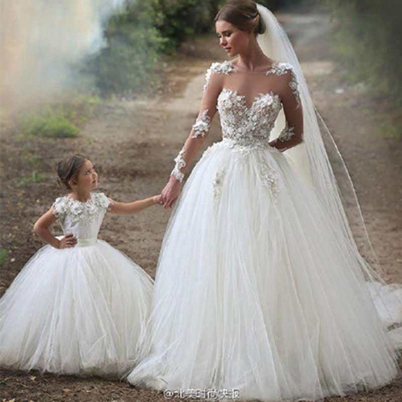 mother and daughter long dresses