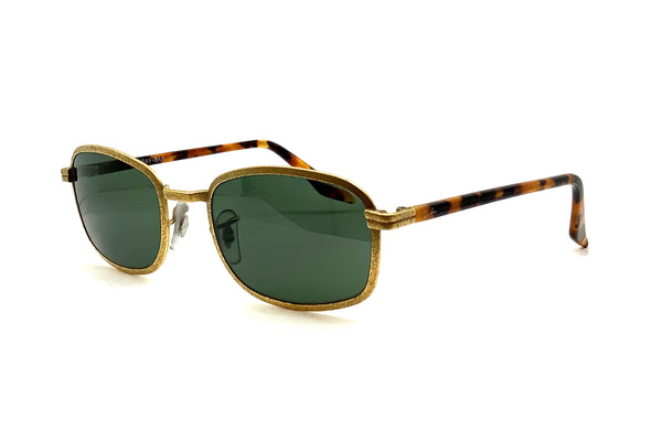 Sunglasses: Ray-Ban – Good See Co.