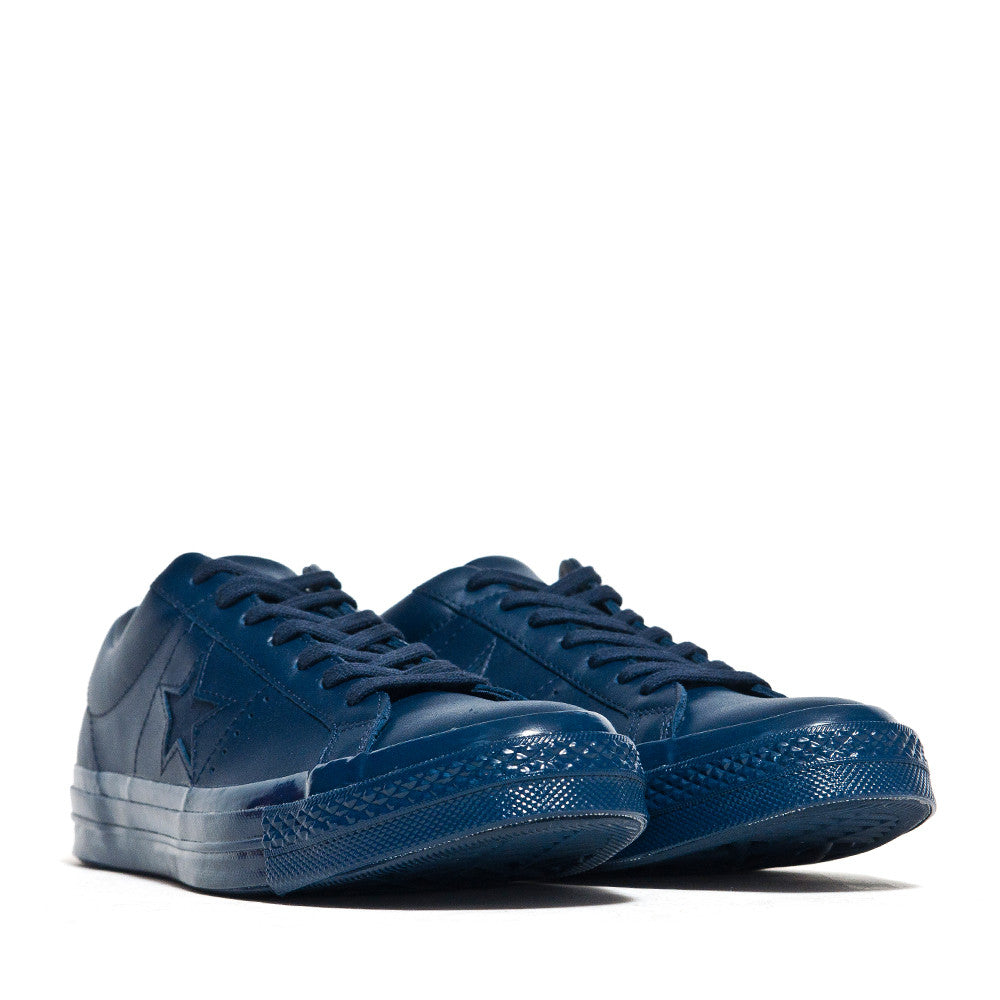 athletic navy converse