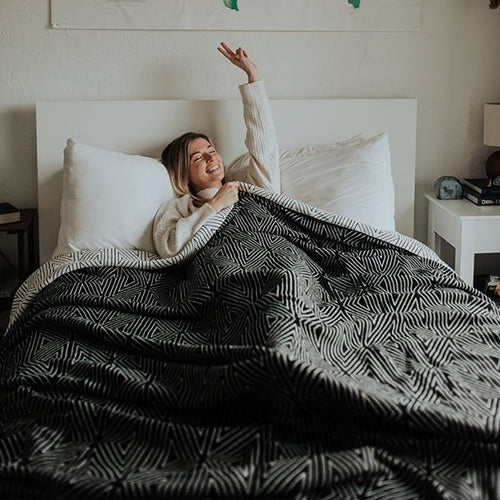 Original Stretch™ Blanket  Larger Than A King Size Blanket – Big