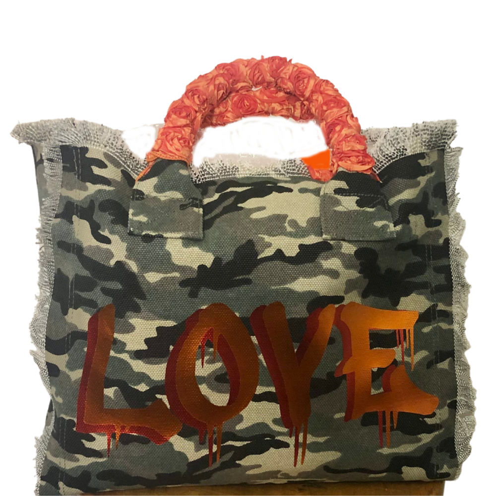 Fringe Camo LOVE Tote - Red Bandana – Le' Diva Boutique Store