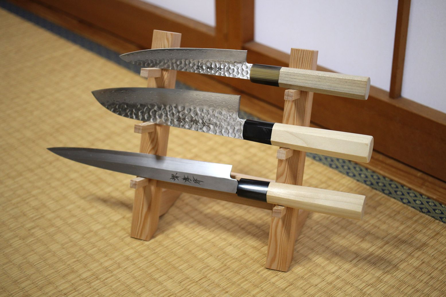 Featured image of post Japanese Wooden Knife Stand - Sourcing guide for wooden knife stand: