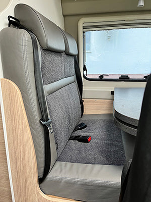 drivedressy-sitzbezuege-sitzformcheck-beispiel-ducato-rueckbank-300x400.jpg__PID:e792bac4-67a4-4398-988d-de850764af02