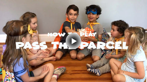 Vidoe tutorial on how to play pass the parcel with children