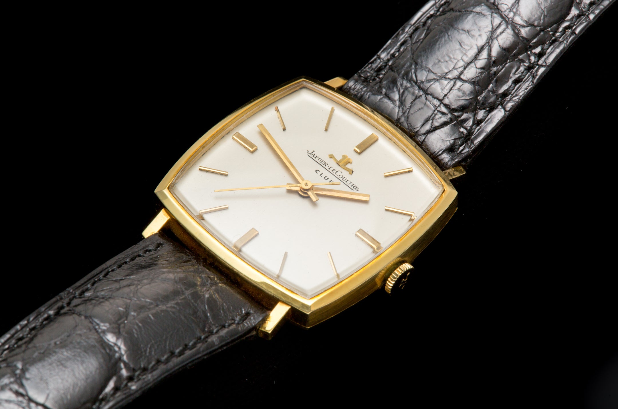 Jaeger Le Coultre Club 18 ct gold – The Watch Collector