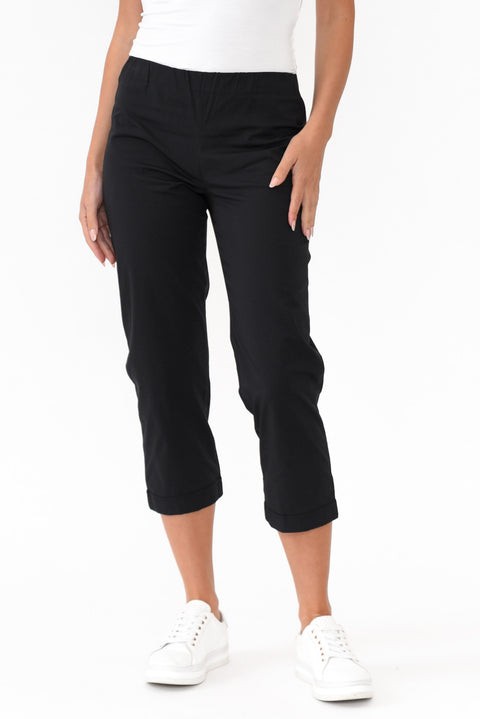 Soho Apparel LTD Women's Stretch Capris Cropped Size 10 Black Work Summer