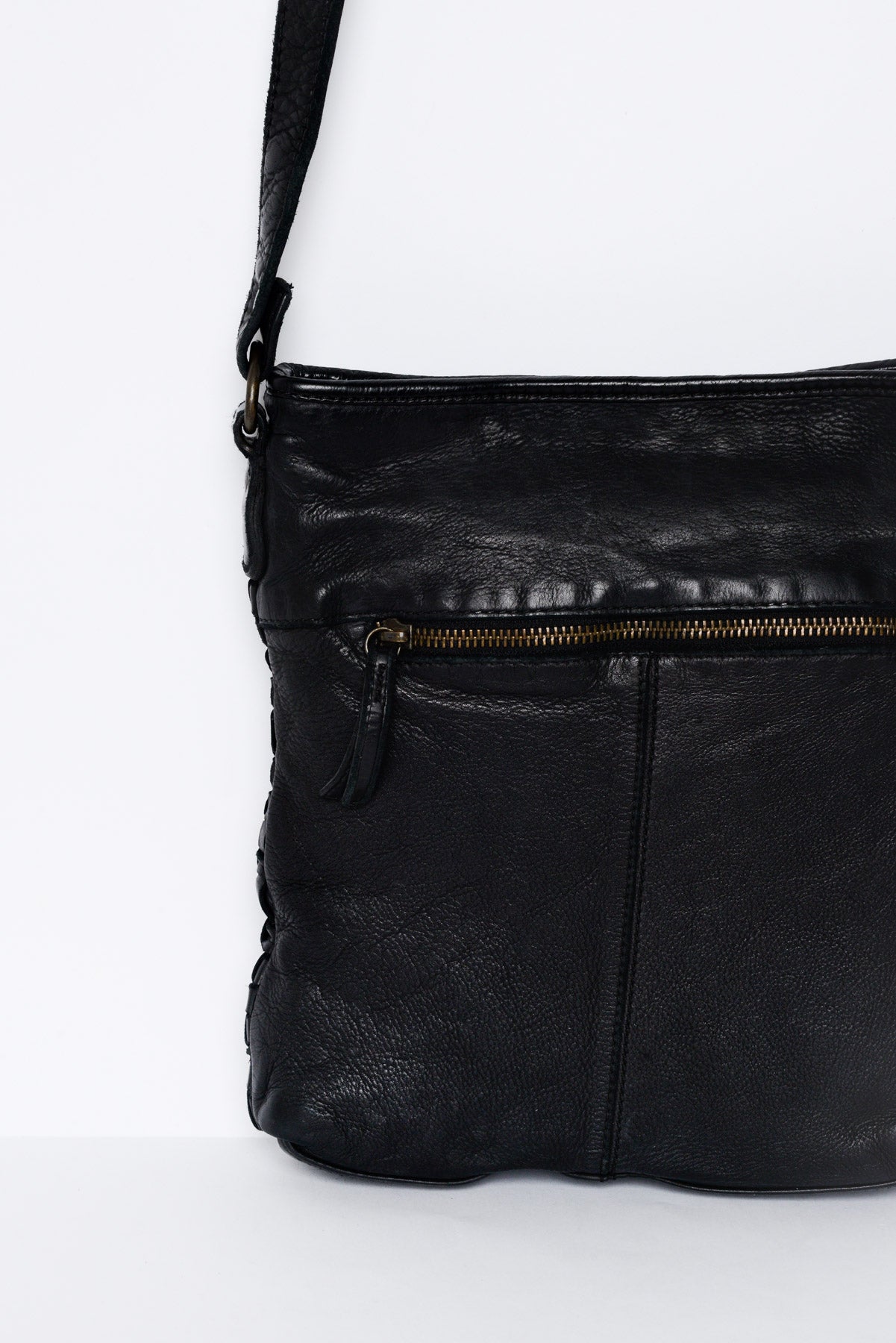 zara black shoulder bag