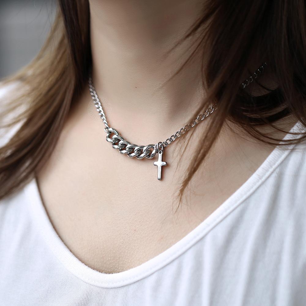 womens choker chain necklace