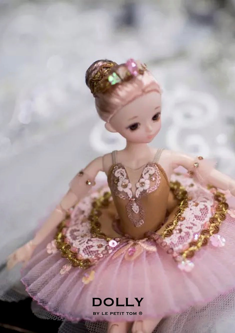 støbt Styrke Nat OUTLET] DOLLY's BALLERINA DOLL WITH A HANDMADE MINI PANCAKE TUTU T03 –  DOLLY by Le Petit Tom ®