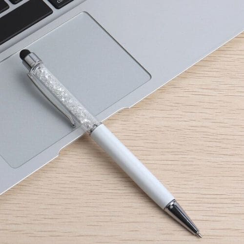 https://cdn.shopify.com/s/files/1/0115/1647/7497/products/dont-lose-your-sparkle-crystal-pen-the-pretty-hot-mess-table-computer-keyboard-434.jpg