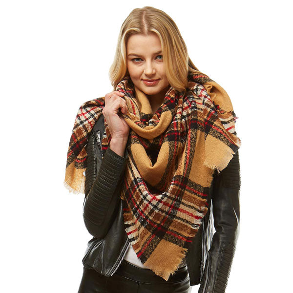 Ivory Plaid Square Blanket Scarf, on trend & fabulous, a luxe addition to any cold-weather ensemble. Great for daily wear in the cold winter to protect you against chill, classic infinity-style scarf & amps up the glamour with plush material that feels amazing snuggled up against your cheeks.