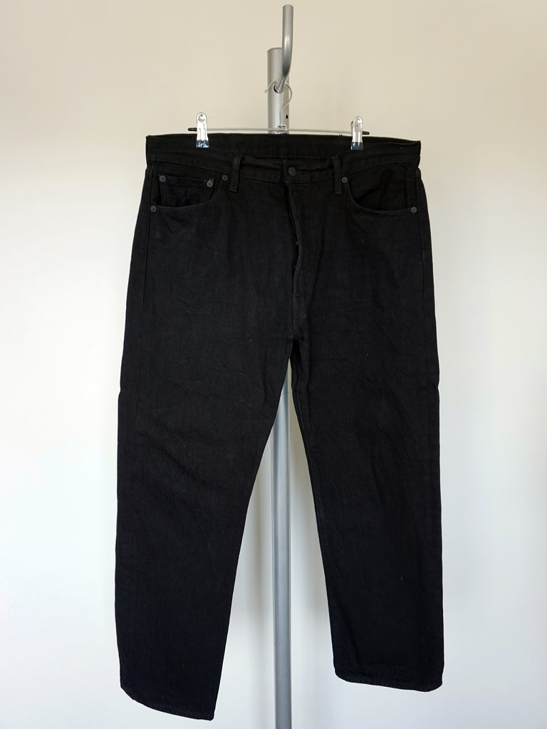 black levi jeans 501