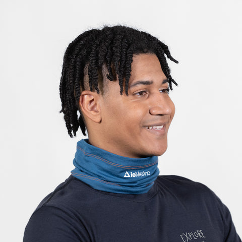 Blue neck warmer