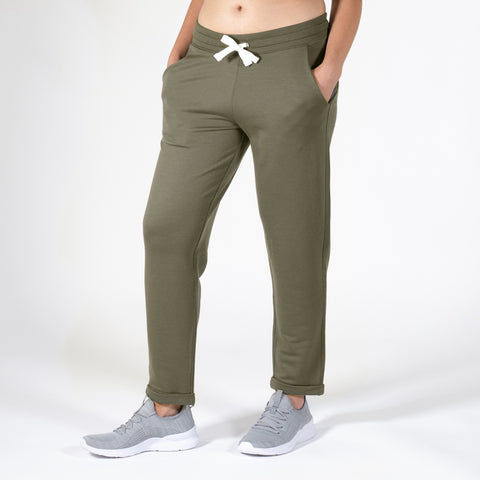 Model wearing ioMerino's Women's Freedom Sweatpants in Khaki