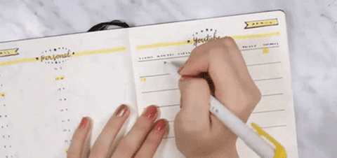How to organize your to do list - Sweeter Life Blog - girl highlighting in planner