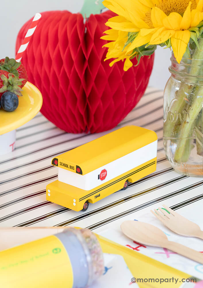 <img src="https://cdn.shopify.com/s/files/1/0115/4056/1978/files/Kid_s_Back_to_school_breakfast_ideas_by_Momo_Party_with_School_Bus_Toy_Car_1024x1024.jpg?v=1688084933" alt="Kid's Back to school breakfast ideas by Momo Party with School Bus Toy Car