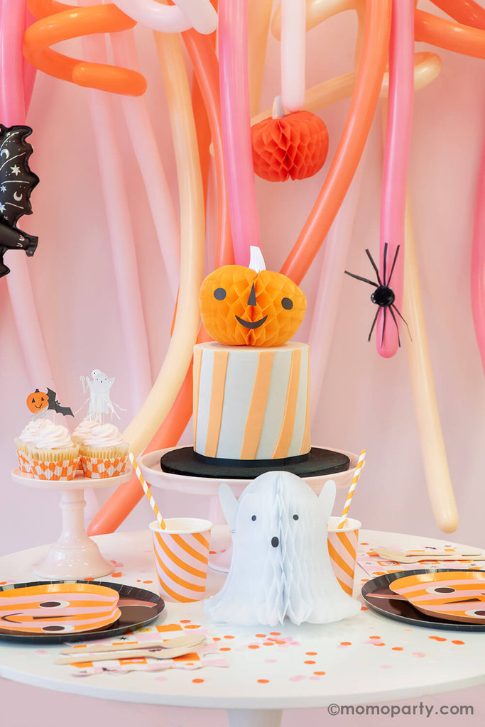 Momo-Party-Pink Halloween Party_Trick or Treat-Pumpkin Cake