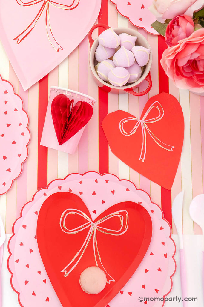 Momo-Party_A-Bow-Themed-Valentine's-Day-Party_Sweets and Treats Ideas