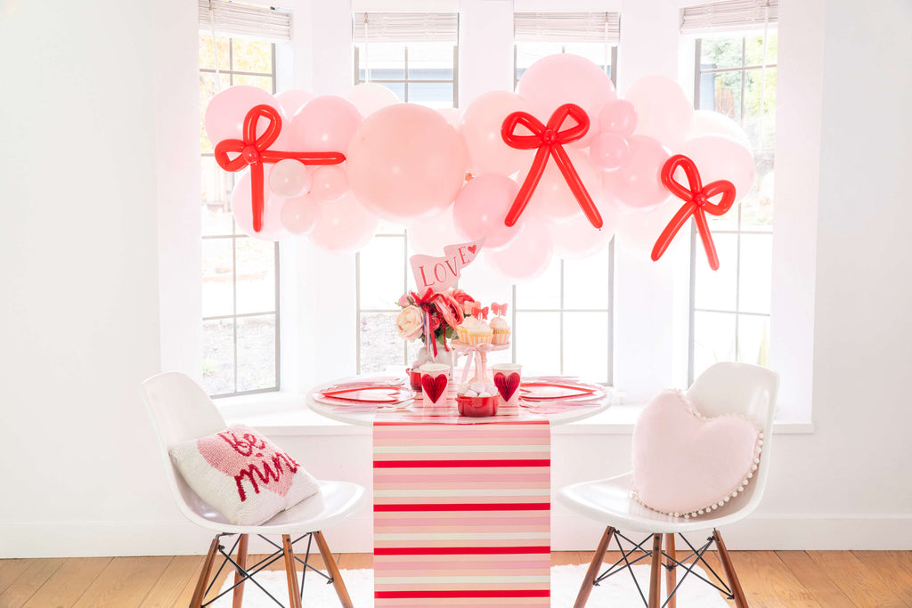 Momo-Party_A-Bow-Themed-Valentine's-Day-Party_Guide Decoration Set Up Ideas