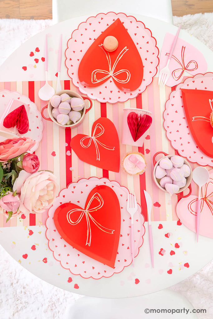 Momo-Party_A-Bow-Themed-Valentine's-Day-Party_Table-Top Flaylay