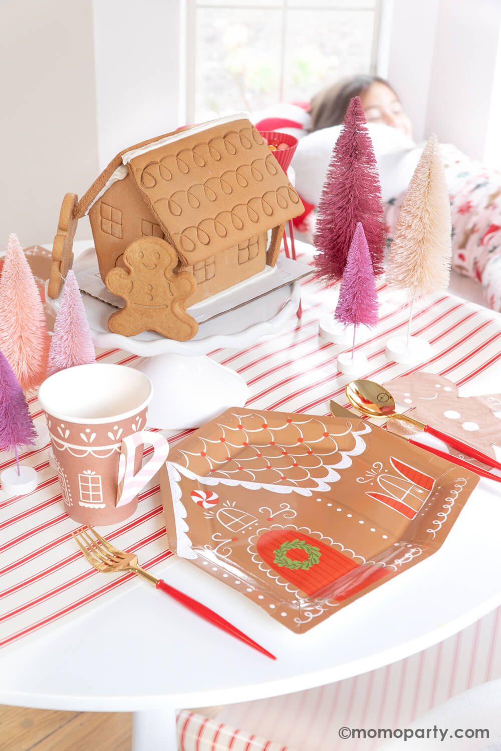 Gingerbread House Paper Party Cup with Handle