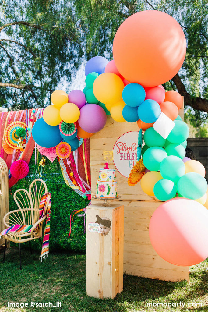 Momo-Party_First-Fiesta_Girl's First Birthday Party Balloon Decoration