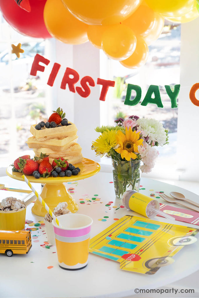 Momo-Party_First Day of School Breakfast Ideas_Back-to-School-Party_Table-close-up-with-Garland