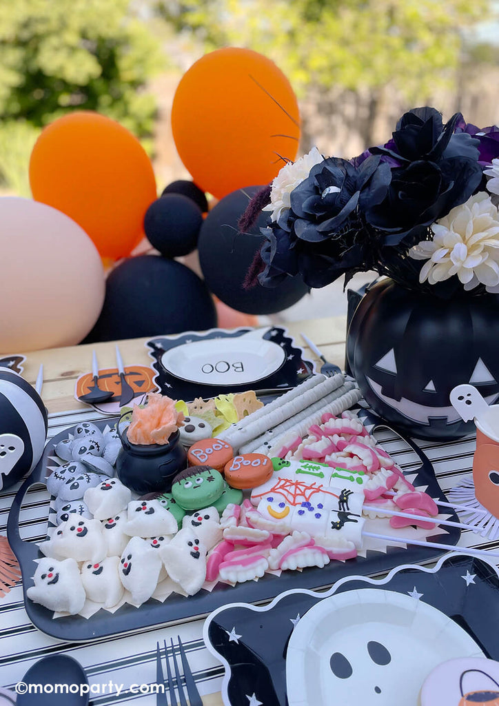 Momo-Party_Halloween-Themed Birthday Party_Halloween Sweets Board