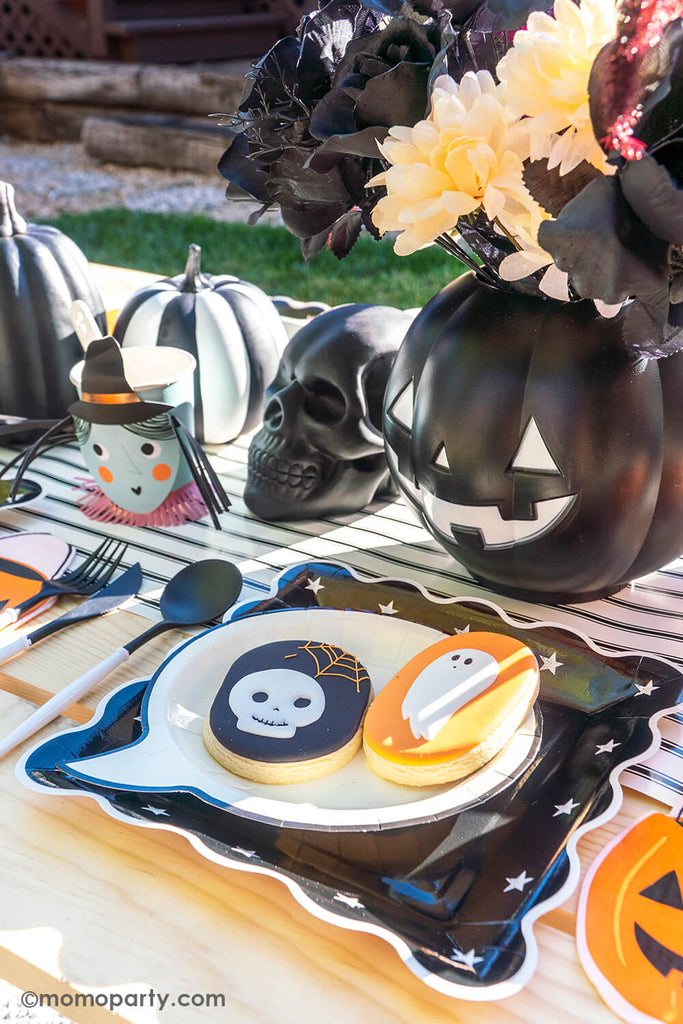Momo-Party_Halloween-Themed Birthday Party_Halloween Sugar Cookies