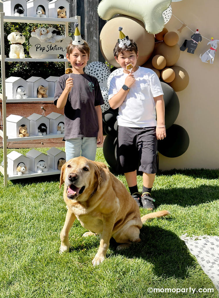 Momo-Party_IT’S-PAW-TY-TIME_Puppy-Themed-Children's Birthday-Party_Boys-with-a dog