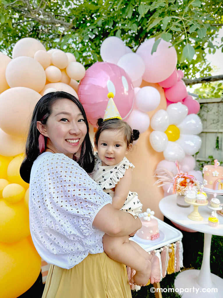 Momo-Party_One-Groovy-Baby_First-Birthday-Party_Mommy-and-Daughter