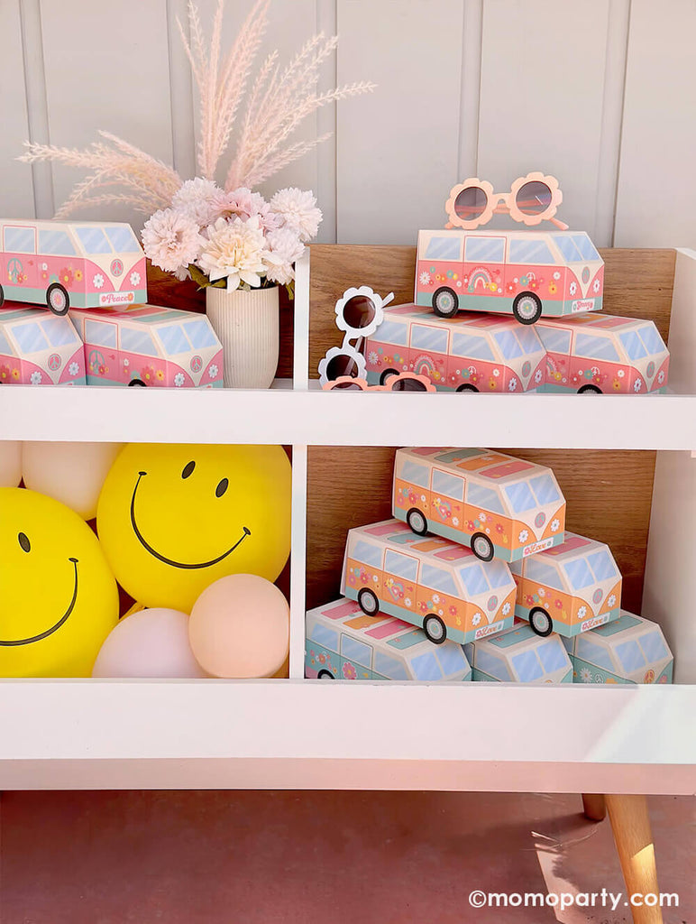 Momo-Party_One-Groovy-Baby_Groovy One Girl's First-Birthday-Party_Party-favor Ideas