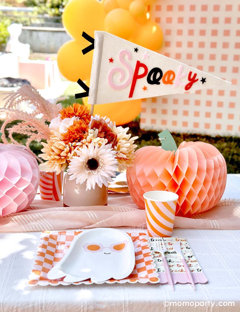 Momo-Party_Pink Pastel Halloween Party_One Groovy Ghoul_Sunny Party Tables Set up