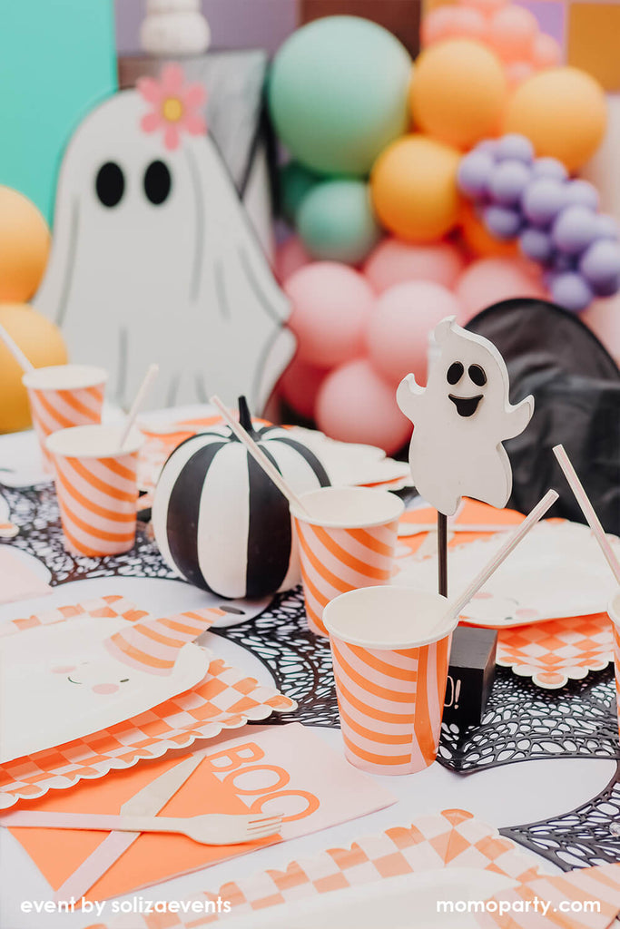 Momo-Party One Groovy Ghoul Halloween Themed First Birthday Party Tablescape