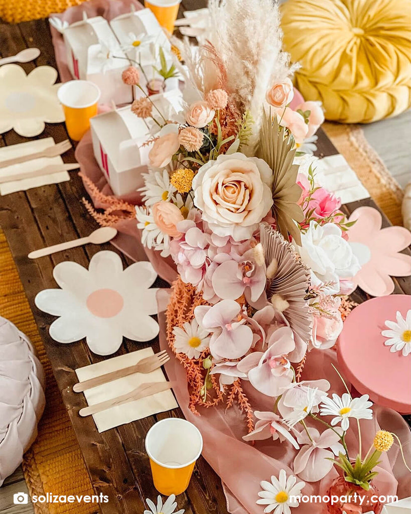Momo-Party Daisy Flower Themed Spring Party Ideas