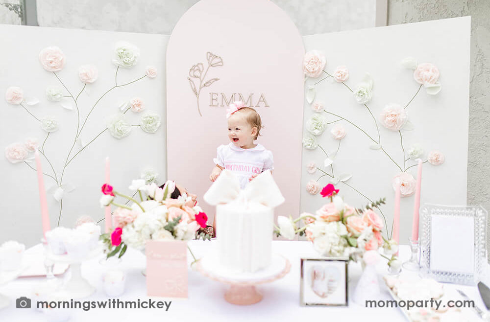 Momo Party_Baby girl's bunnies and bows first birthday party ideas