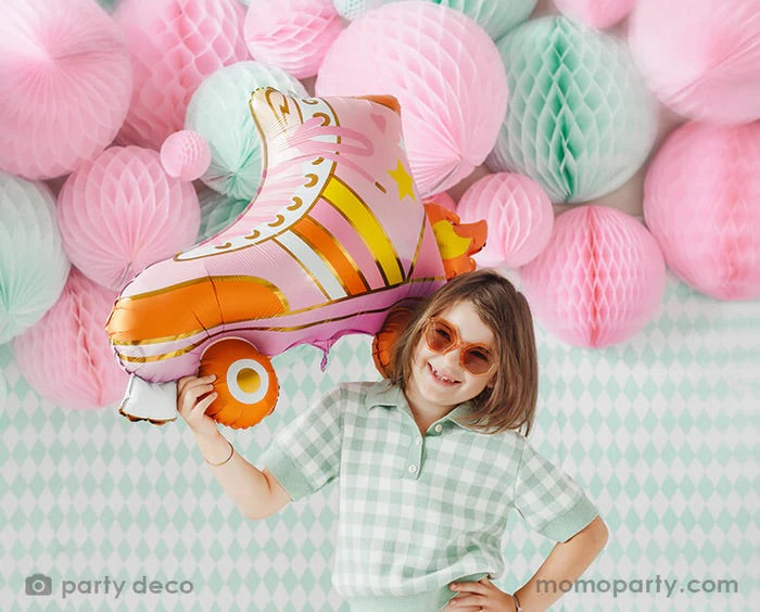 Pink-Roller-Skate-Shaped-Foil-Mylar-Balloon_honeycomb_kid