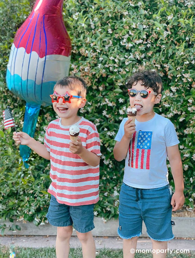 Rocket Pop Themed Fourth of July Party Ideas_Rocket Pop Foil Balloon_Momo Party