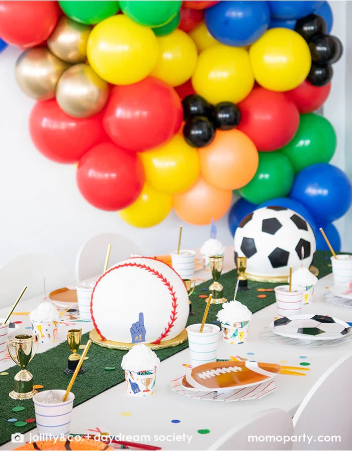 Sport-themed-Party-Table_Balloon-Garland