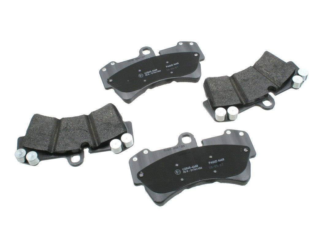 Колодки порше кайен. Тормозные колодки Brake Pad Set. Задние колодки на Туарег 2008 3.0 дизель. Задние колодки Порше Кайен. Тормозные колодки Порше Кайен.