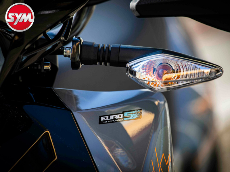 Sym JET 4 RX LED indicators