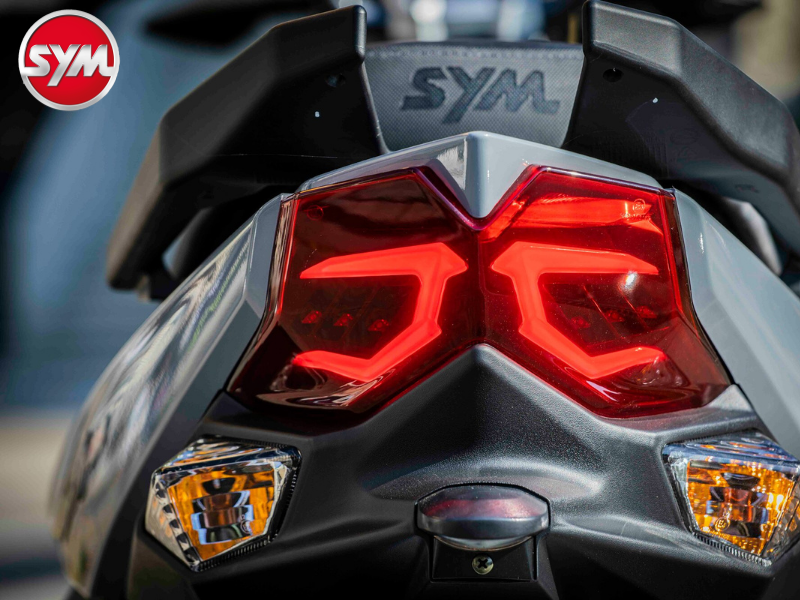 Sym JET 4 RX rear light