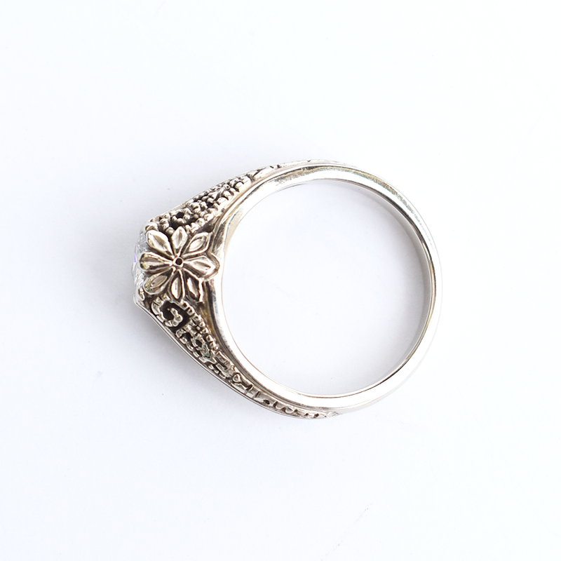 Marguerite Diamond Engagement Ring | Goldmakers Fine Jewelry