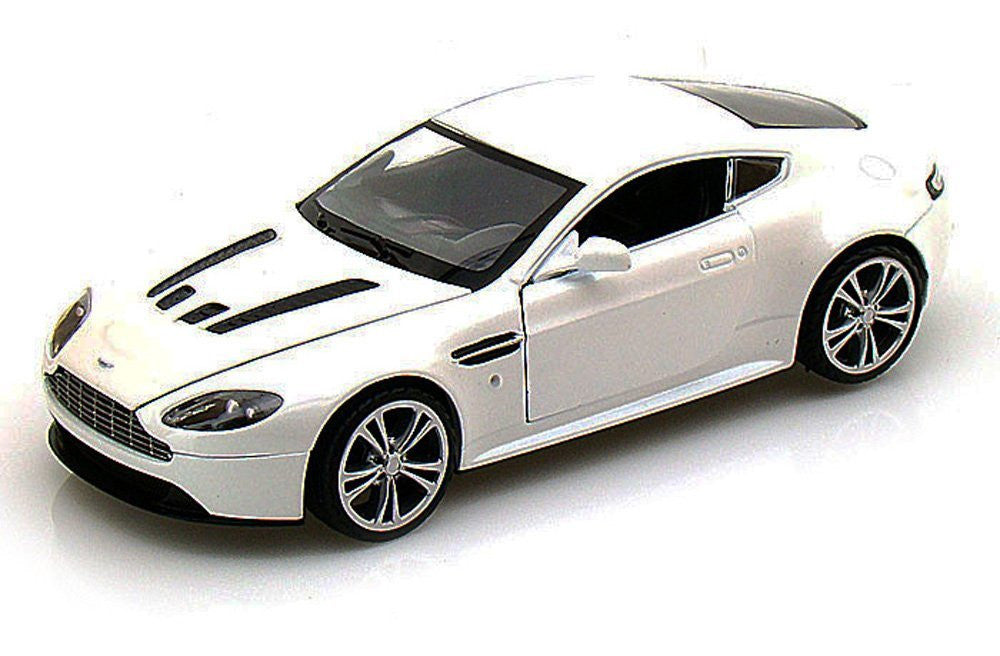 aston martin v8 vantage diecast model