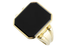 Onyx gold signet ring