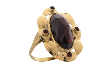 Vintage garnet ring in 14 carat gold-vintage rings-The Antique Ring Shop