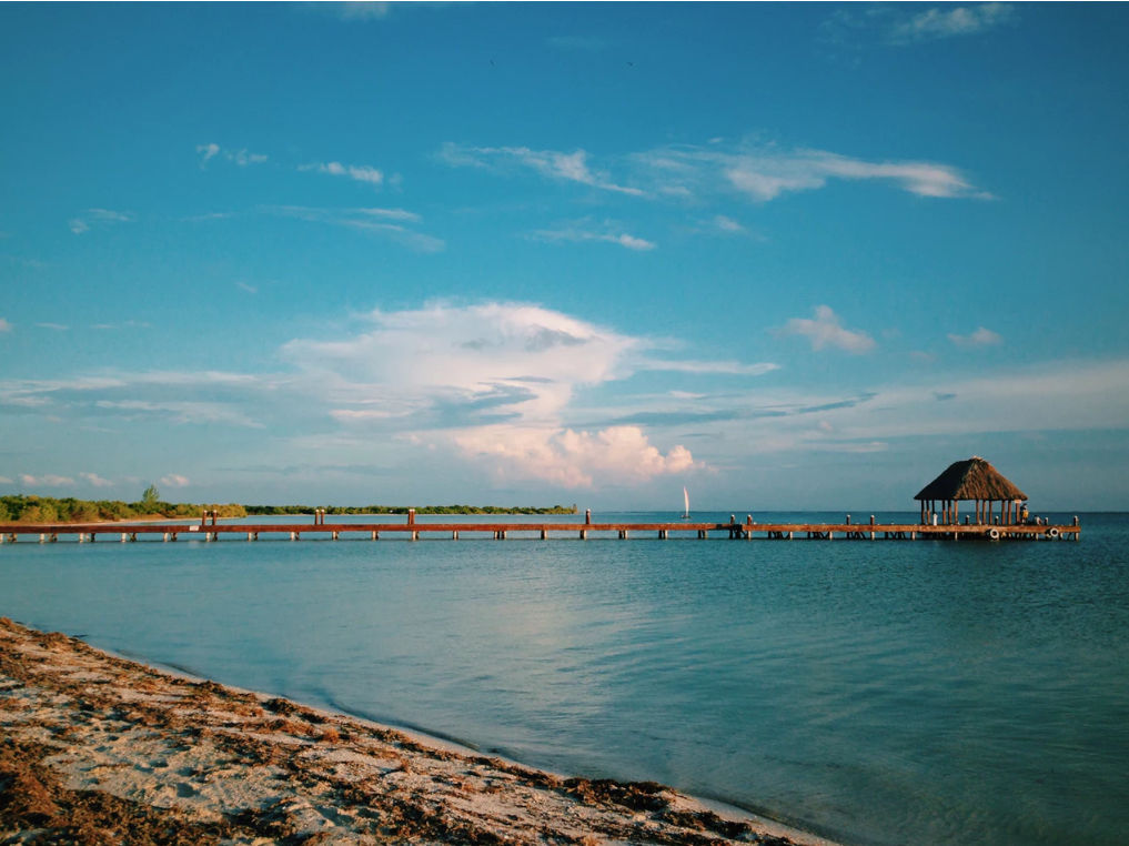 Blick auf den Strand von Cancún