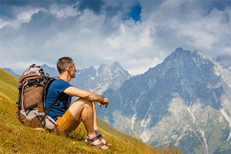 ¿Cómo elegir una mochila de viaje deportiva?