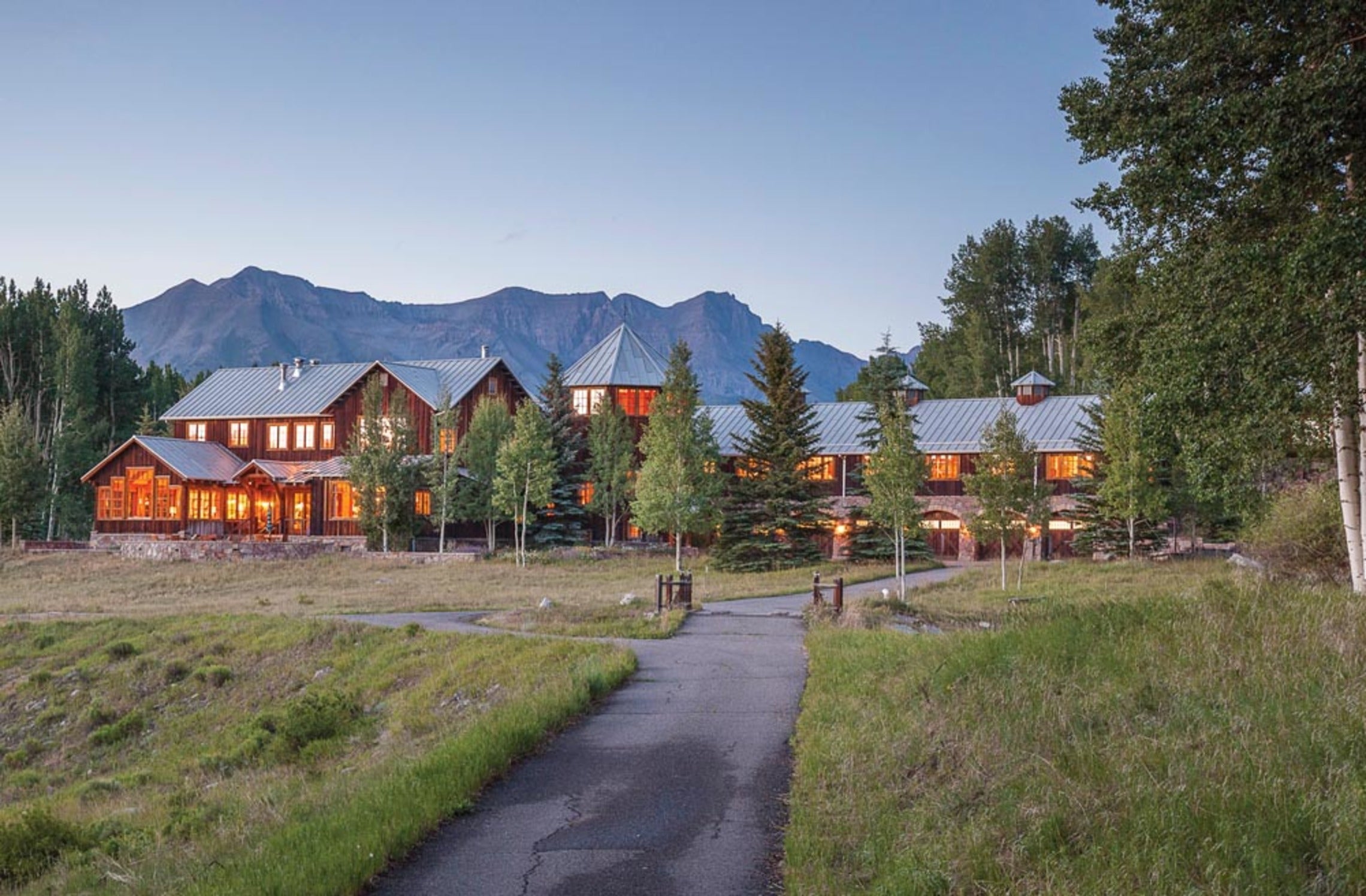 ROCKY MOUNTAIN COMPOUND, TELLURIDE, COLORADO – Luxify Marketplace